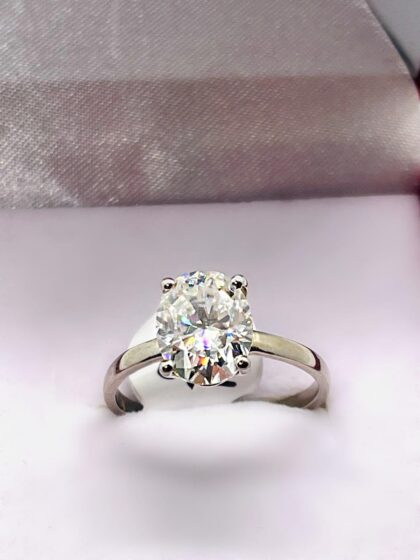 9ct Whit Gold Ring (31)