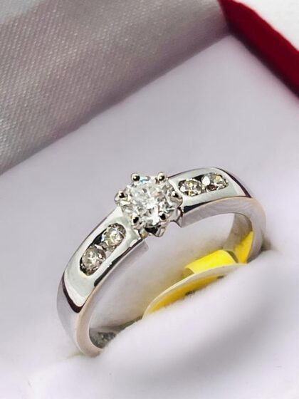 Natural Diamon Centre Stone Ring (37)