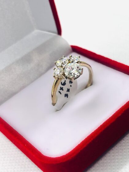 9ct Yellow Gold Trilogy Ring (43)