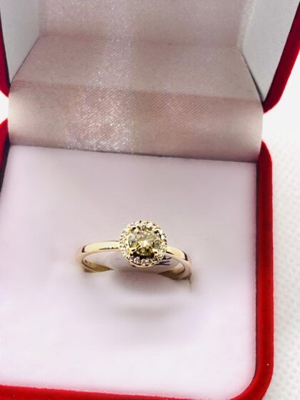 Light yellow natural diamond ring (46)